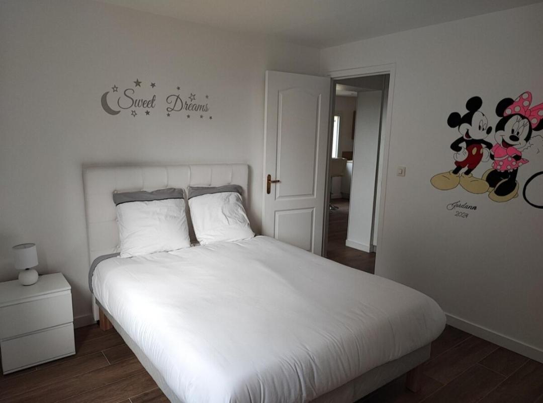 Charmant Appartement 2 Pieces Proche Disneyland Villeneuve-Saint-Denis Bagian luar foto