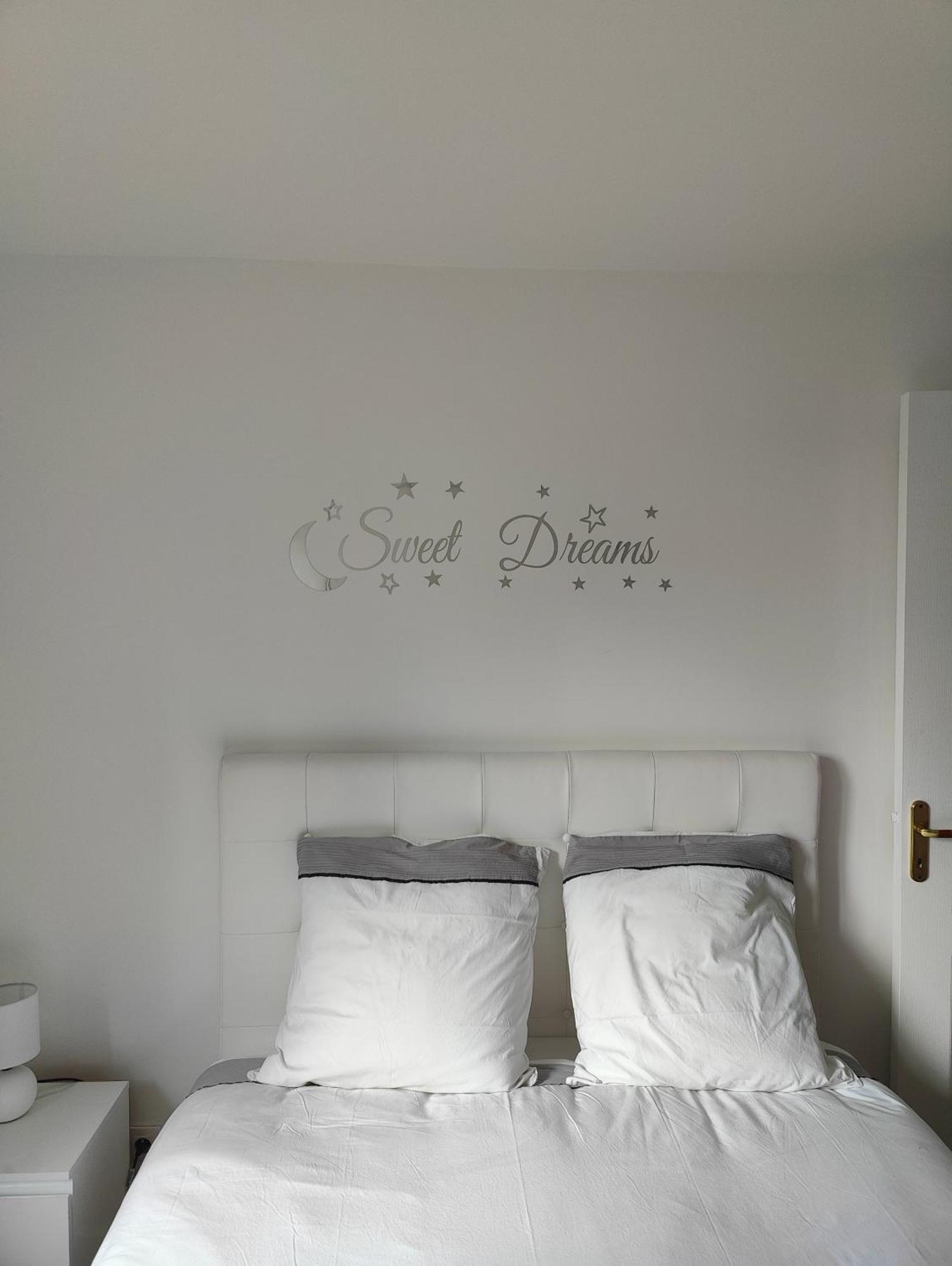 Charmant Appartement 2 Pieces Proche Disneyland Villeneuve-Saint-Denis Bagian luar foto